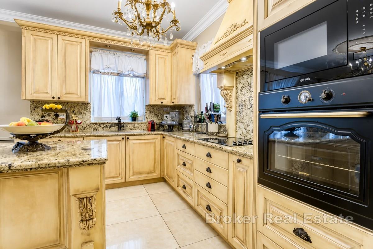 Appartement duplex exclusif avec vue mer