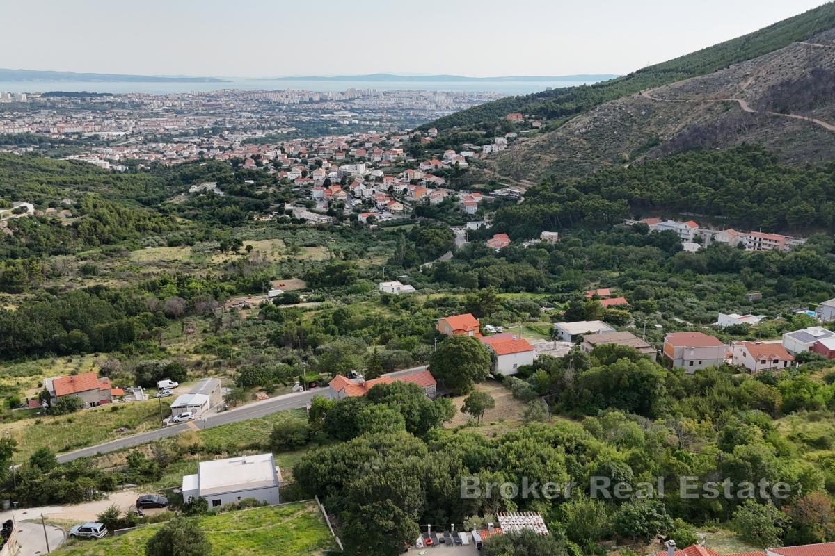 Građevinsko zemljište s panoramskim pogledom na more