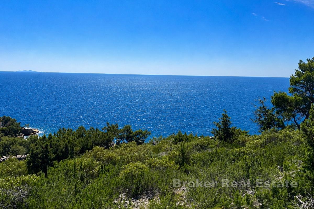 Terrain constructible avec vue dégagée sur la mer