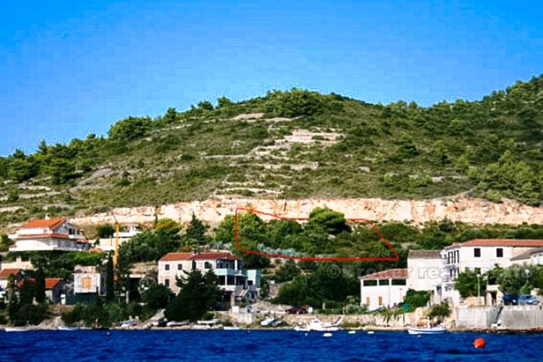 Land with sea view - island of Vis