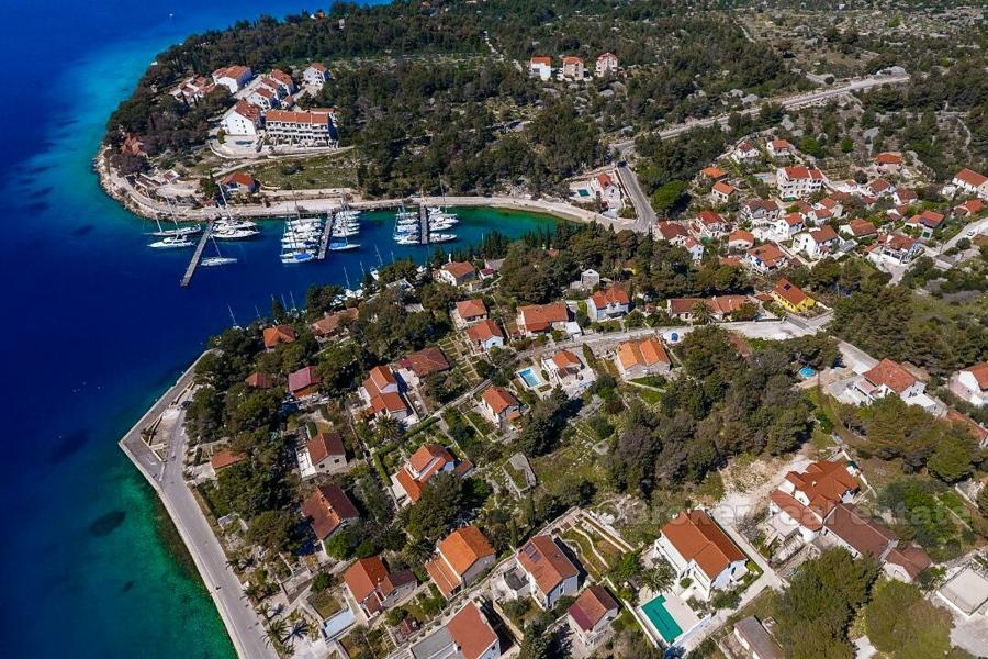 Pozemek s výhledem na moře - ostrov Brač