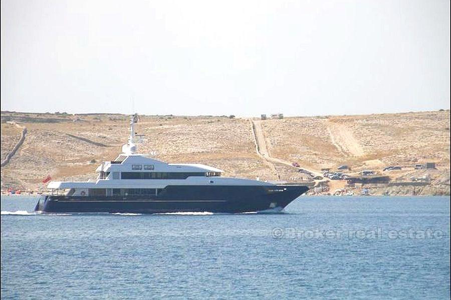 île de fins touristiques de l'intrigue du bâtiment Pag + parcelle agricole