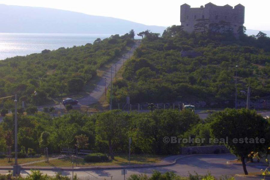 Senj. Građevinsko zemljište