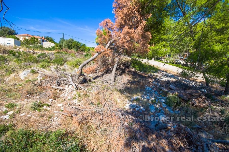 øya Solta. Building land