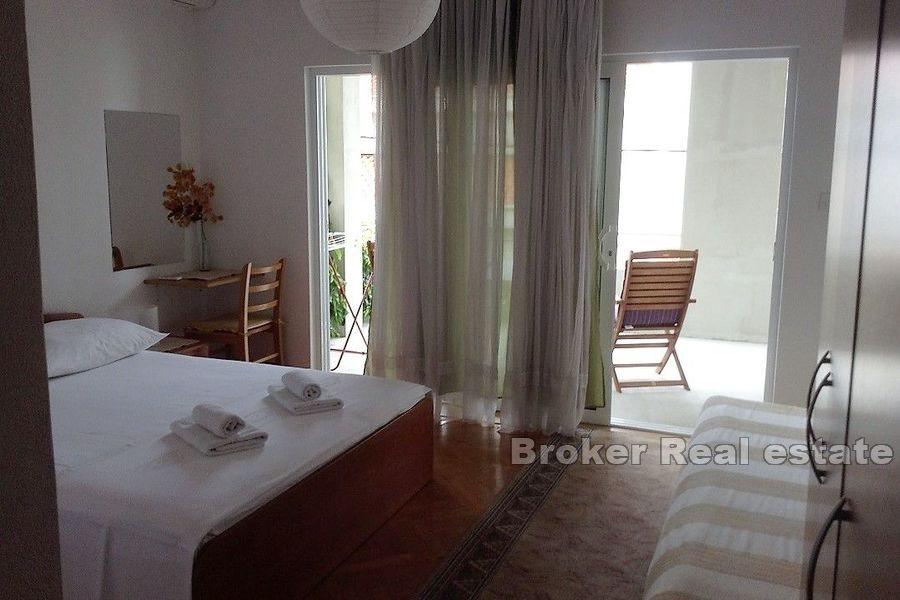 Makarska - Immeuble près de la mer