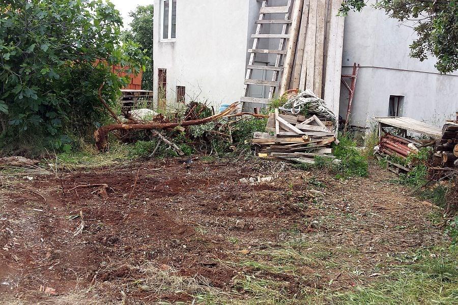 Rogoznica, byggegrunn på 608 m2