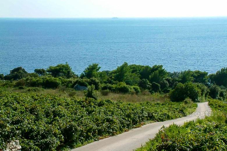 Półwysep Peljesac, Działka budowlana