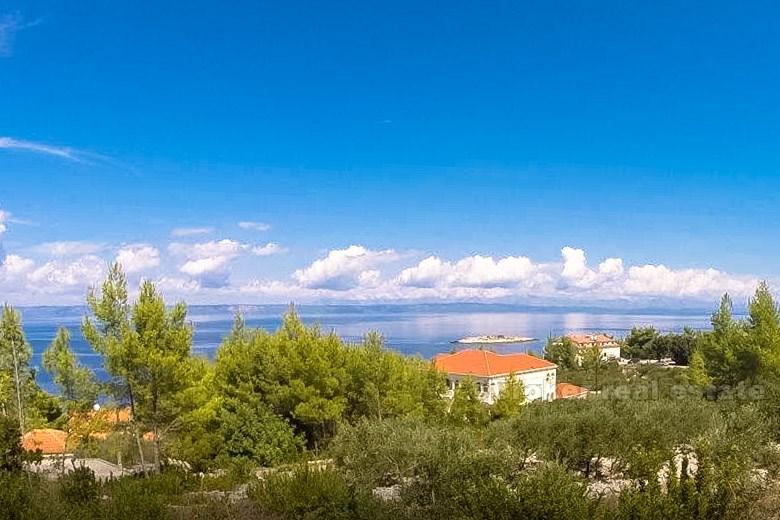 Island of Korcula, large building land 150m from the sea