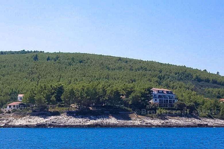 Island of Korcula, large building land 150m from the sea