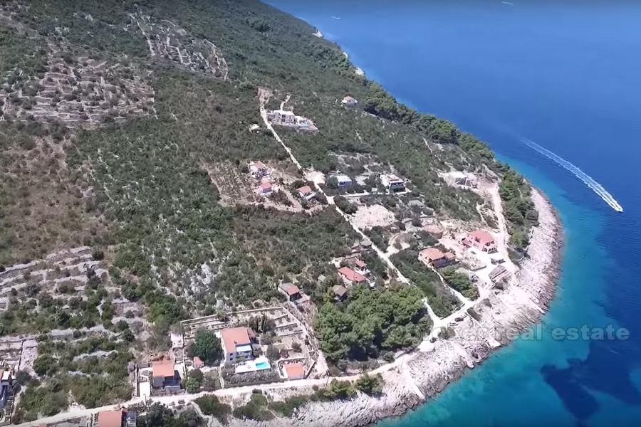 Isola di Solta, terreno edificabile con vista mare