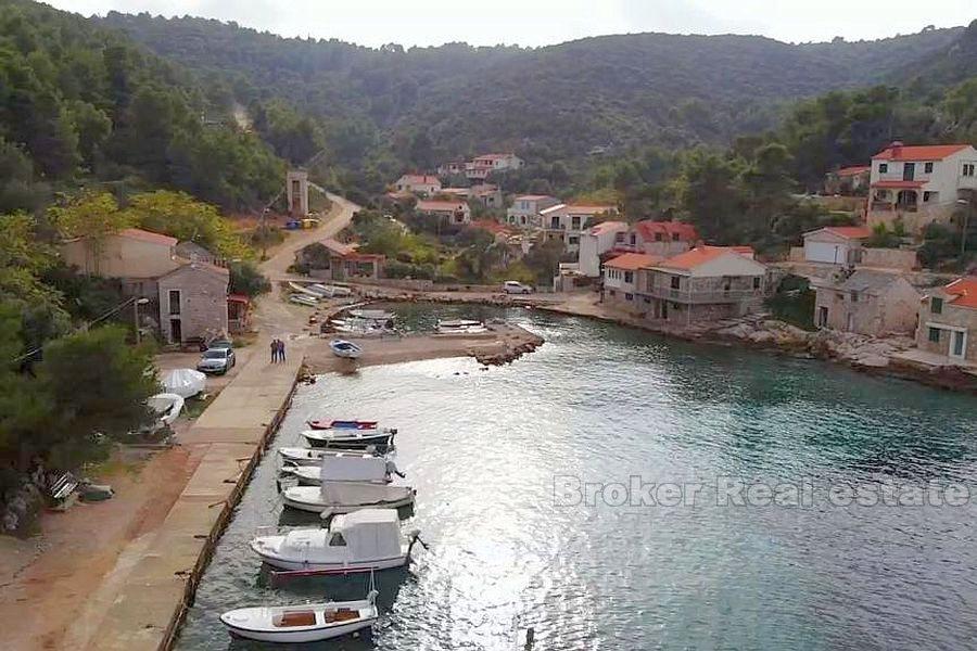 Isola di Solta, terreno edificabile con vista mare