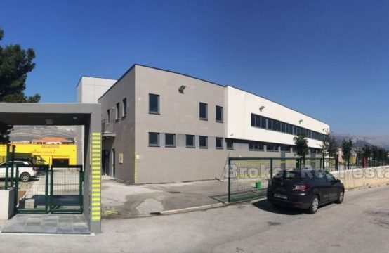 Split, Poslovna zgrada / salon-trgovina-proizvodnja-veleprodaja i sl.