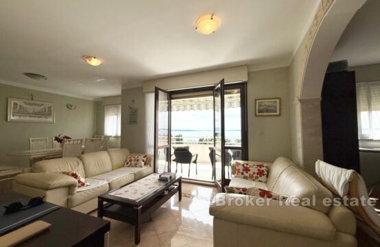 001-2041-104-Split-Meje-Spacious-apartment-with-a-sea-view-for-sale