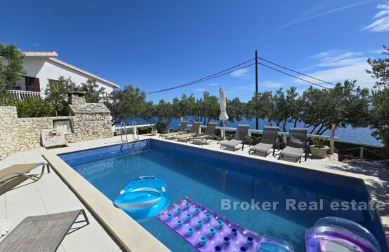 001-2036-135-Omis-Charming-house-with-panoramic-sea-view-for-sale